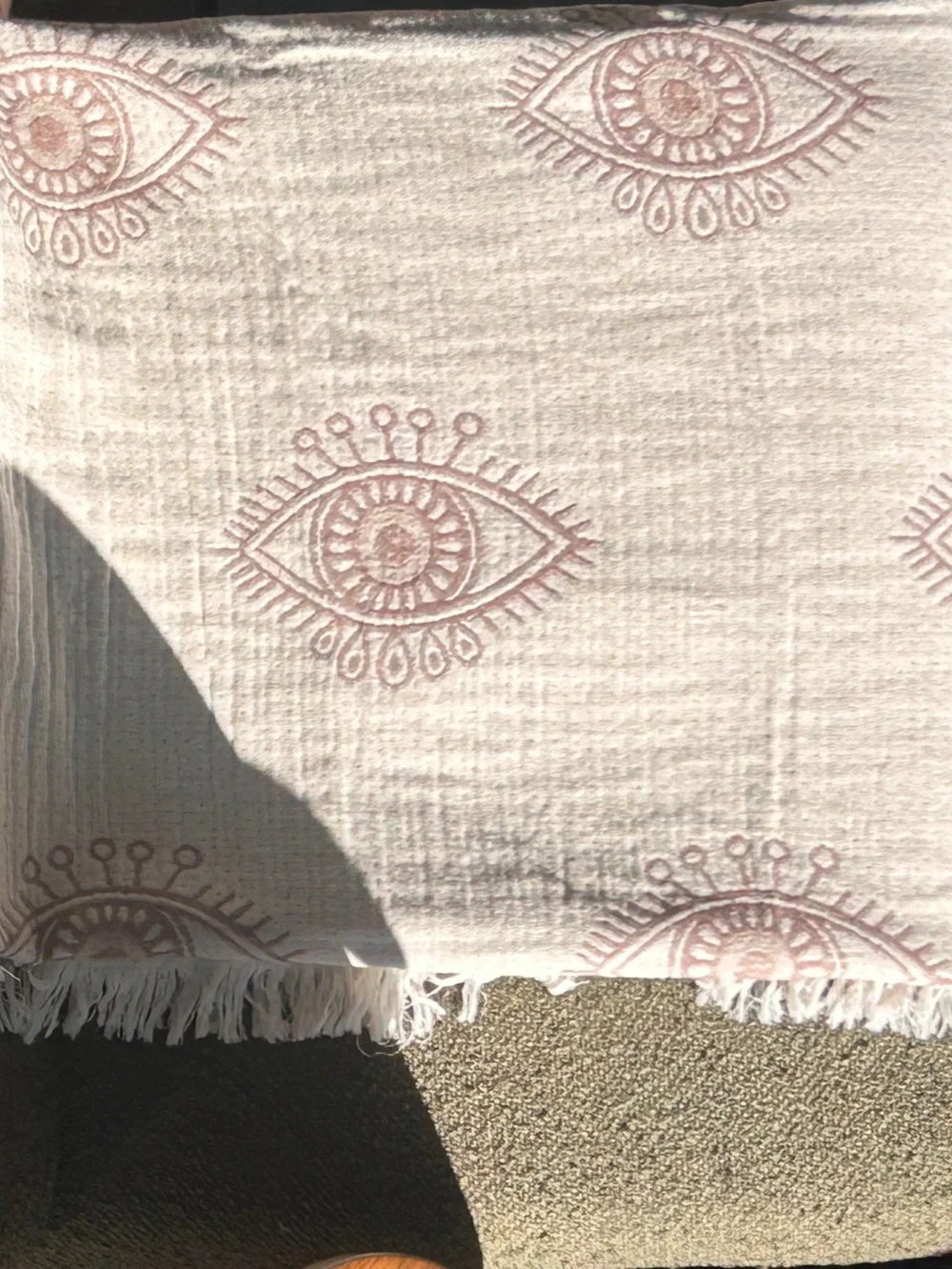 Eyes 100% Organic Woven Cotton Blanket Towel Wrap Taupe + Cream NEW